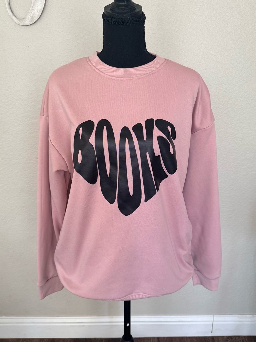 Unbranded Pink 'Books' Graphic Crewneck Sweatshirt
